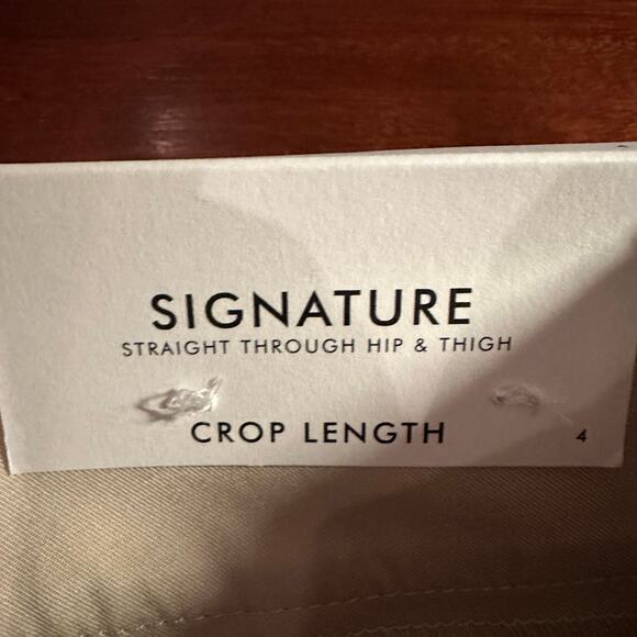 Ann Taylor Signature Pants Crop NWT Size 4   98% Cotton 2% Spandex  Preppy - Picture 7 of 12